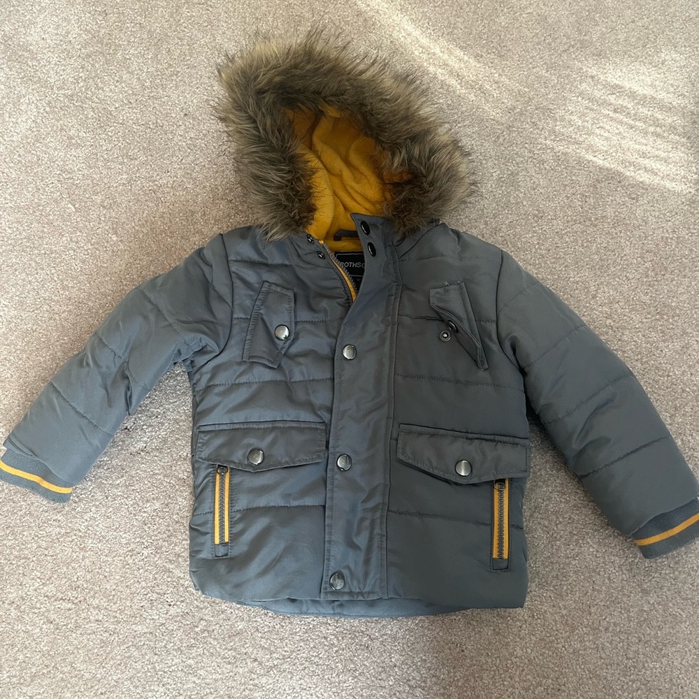 Rothschild 18M in great condition, Baby boys parka jacket w/faux fur hood